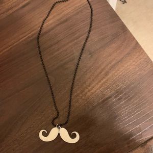 Jewelry - Necklaces and choker bundle !! Jewelry - Necklaces and choker bundle !!